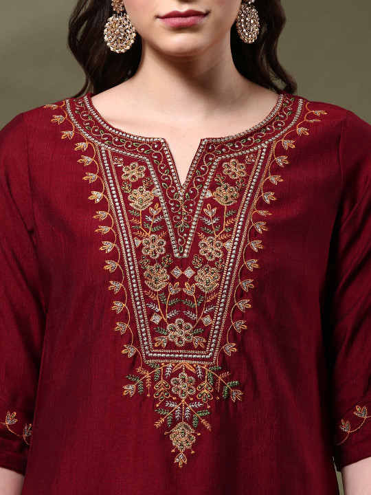 Women Floral Embroidered Flared Sleeves Thread Work Kurta - Image 6