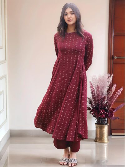 Aaghnya Women Printed Regular Kurta with Palazzos
