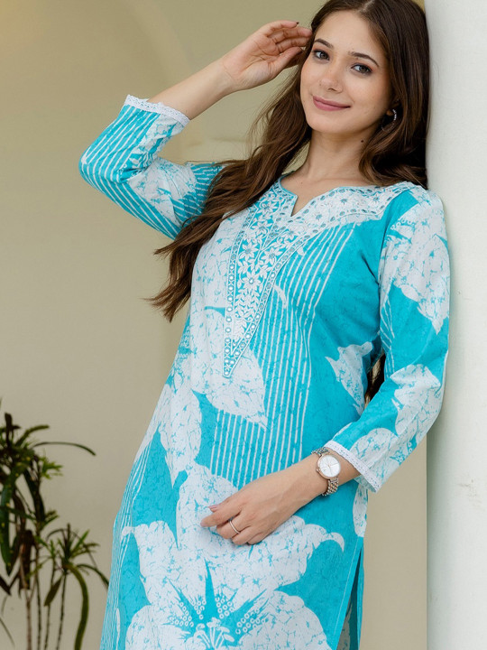 Women Floral Printed Screen Print Festive Pure Cotton Straight Kurta - Image 8