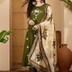 Women Bandhani Printed Sleeveless Thread Work A-Line Kurta & Trousers With Dupatta