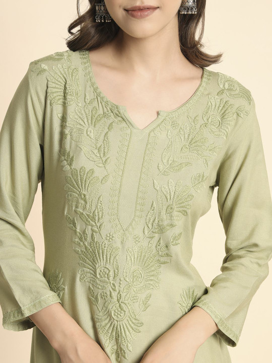 Women Floral Embroidered Chikankari Kurta - Image 3
